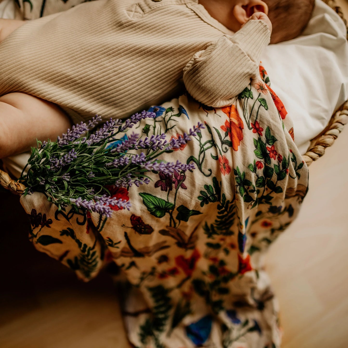 ANO Baby Wrap/Swaddle - Vintage Insects