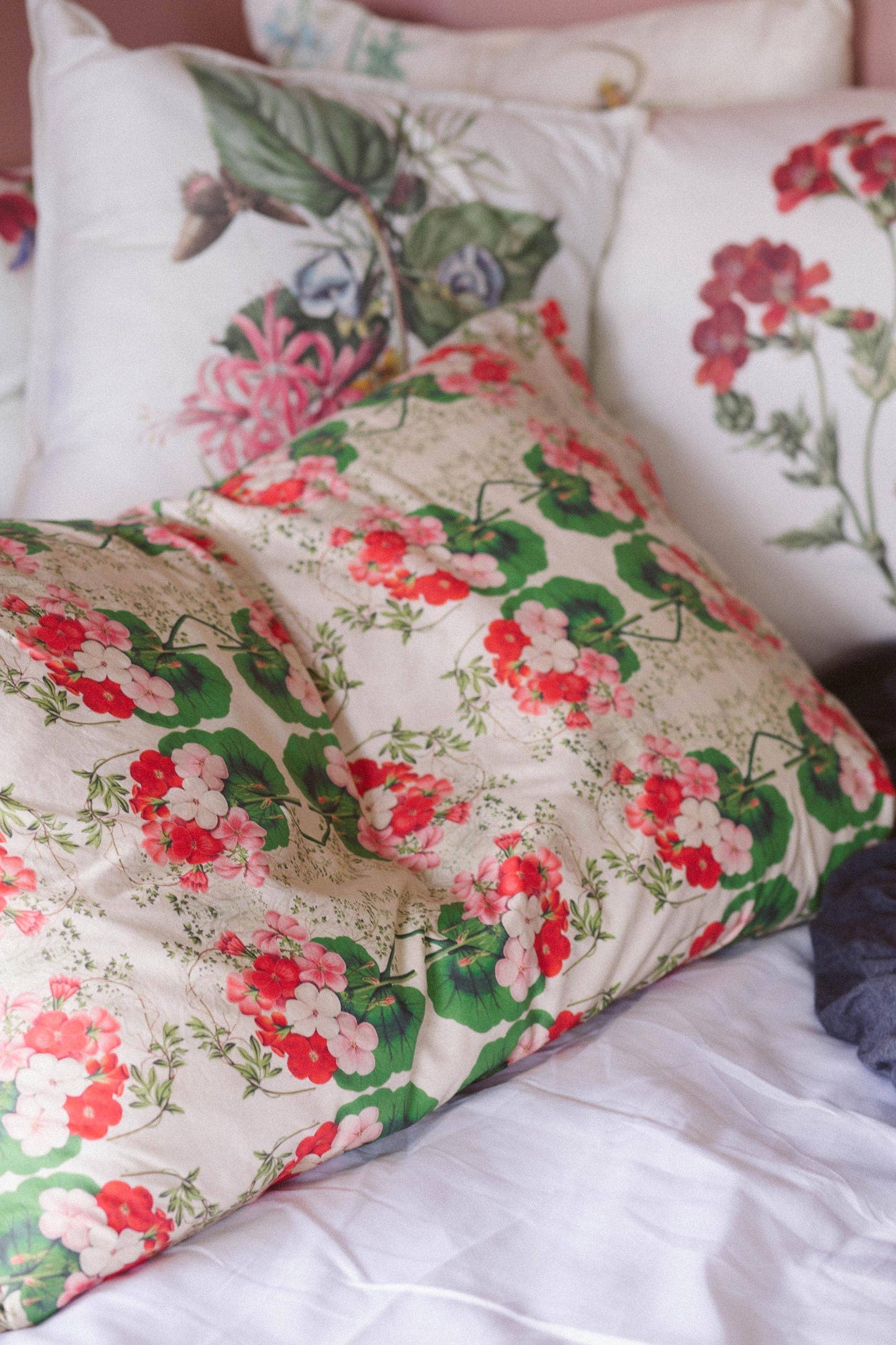 Lazybones - Organic Cotton Pillowcase Set - Pelargonium